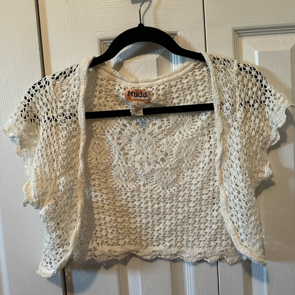Mudd short sleeve shrug. Perfect condition.